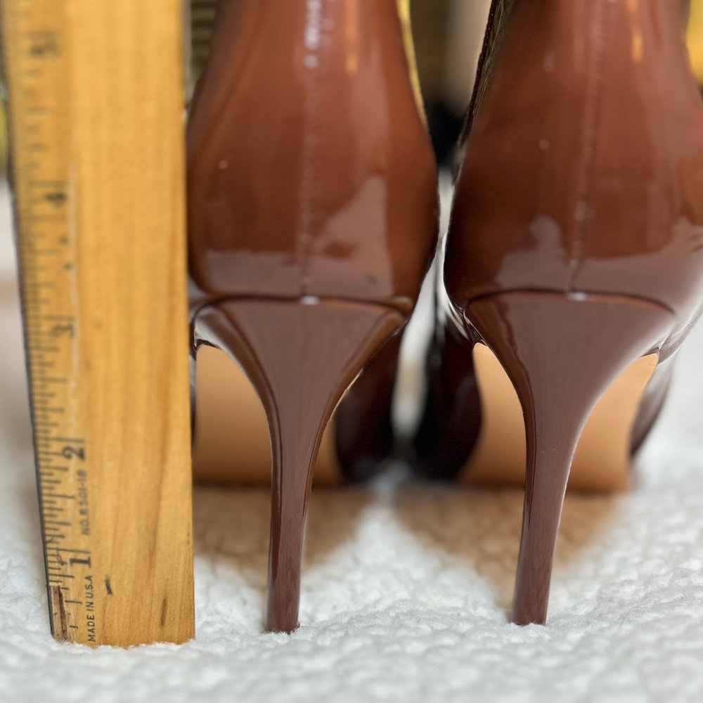 Steve Madden Shiny Brown Ankle Boots - Picture 4 of 6